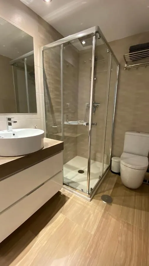 Capaldi Luxury Holiday Rentals Puerto Marina Benalmádena İspanya