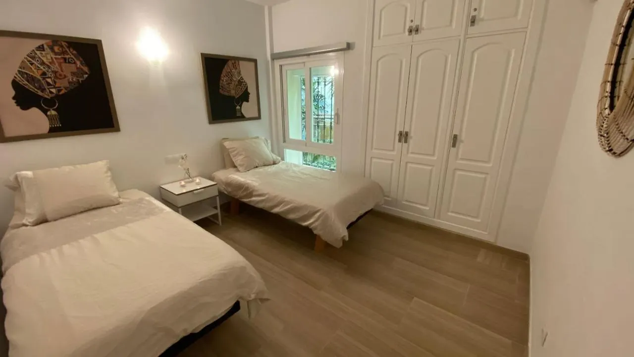 Capaldi Luxury Holiday Rentals Puerto Marina Benalmadena Apartment